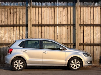 Used Volkswagen Polo 2013 for sale - 79522591: Photo