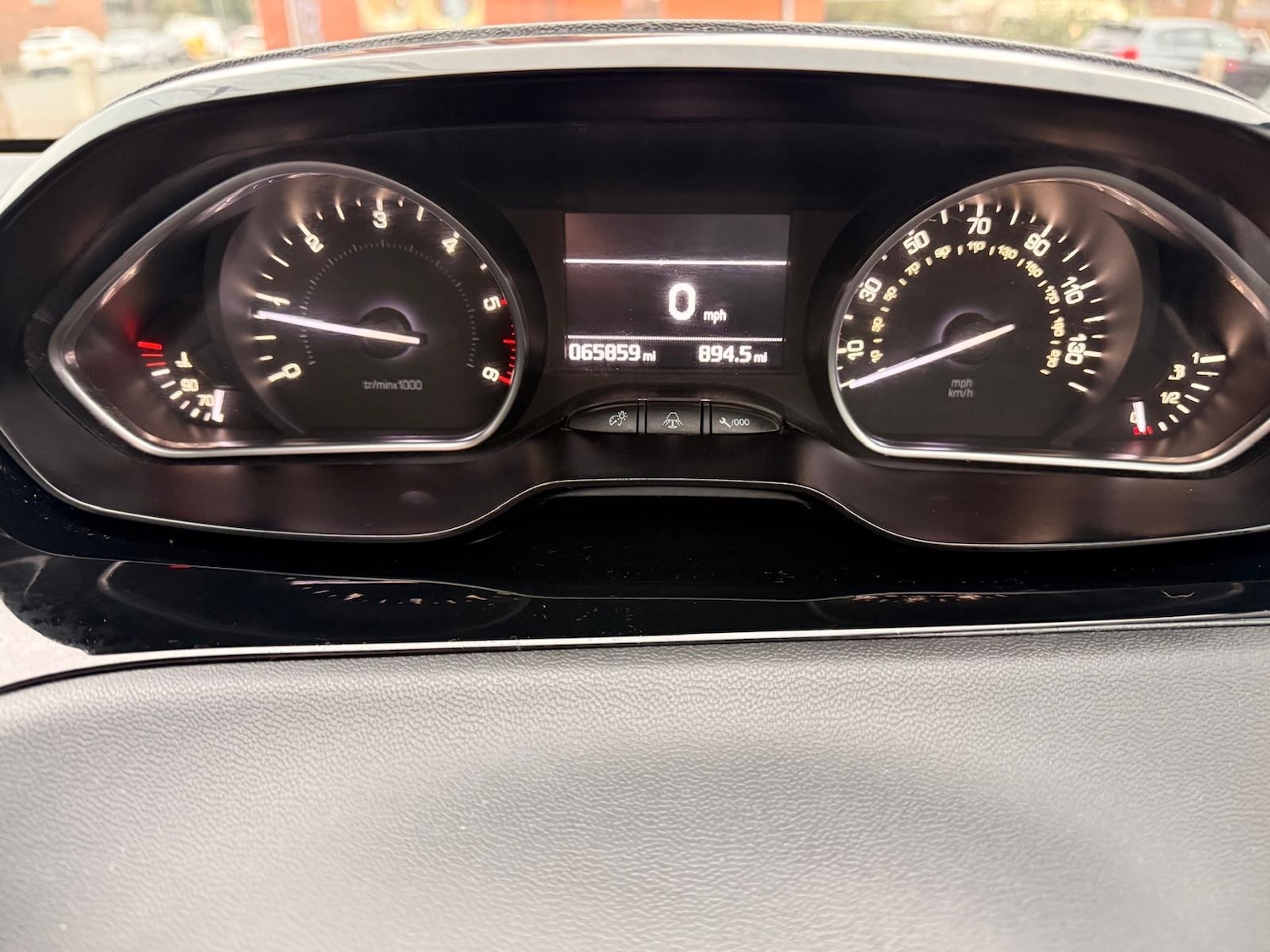 Used Peugeot 208 2014 for sale - 77793086: Photo 23