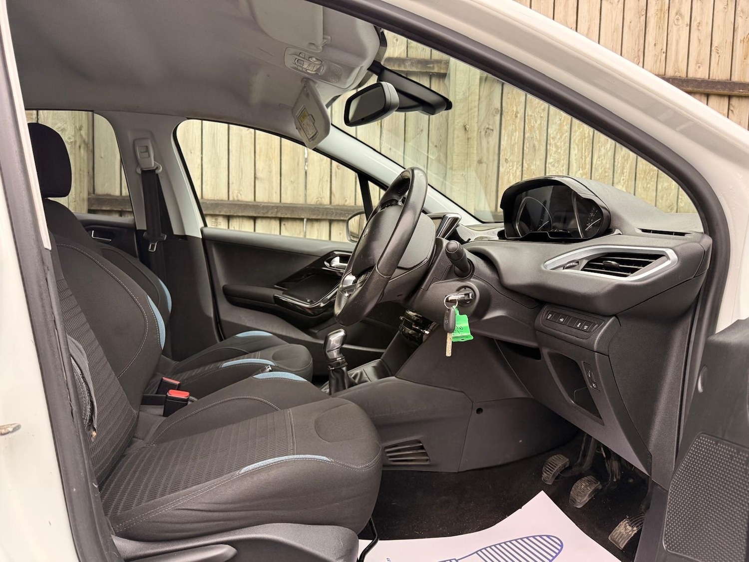 Used Peugeot 208 2014 for sale - 77793086: Photo 26