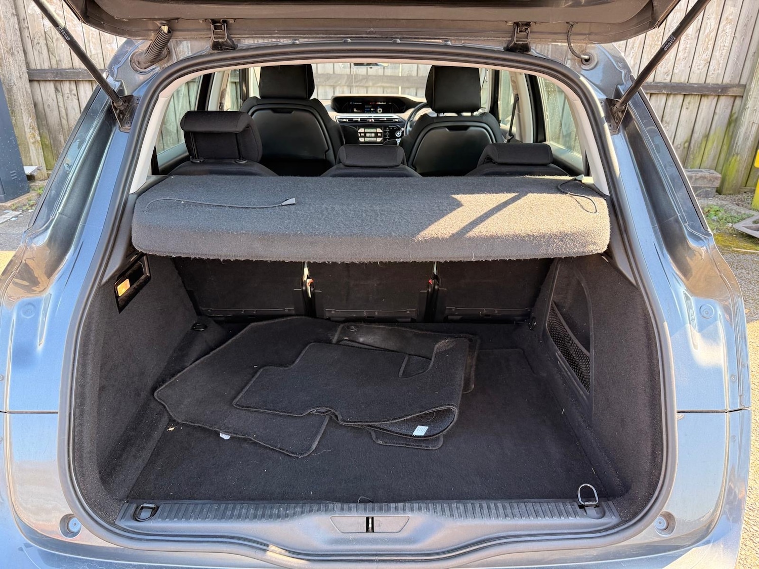 Used Citroen C4 Picasso 2015 for sale - 77947296: Photo 15