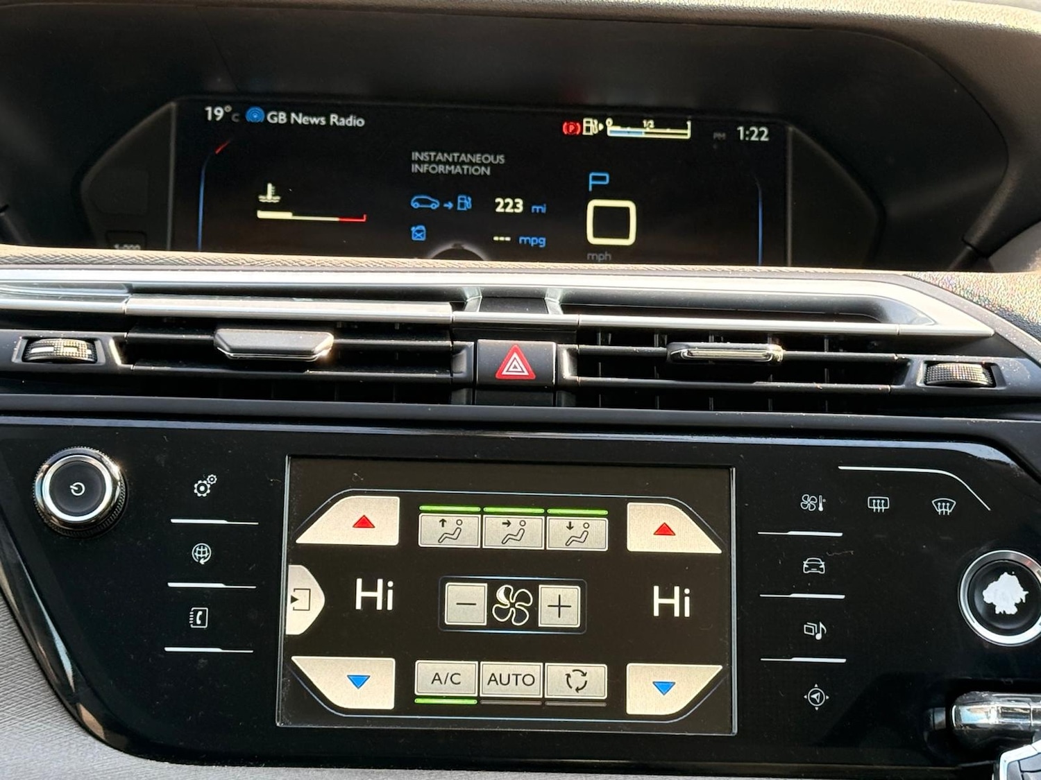 Used Citroen C4 Picasso 2015 for sale - 77947296: Photo 24