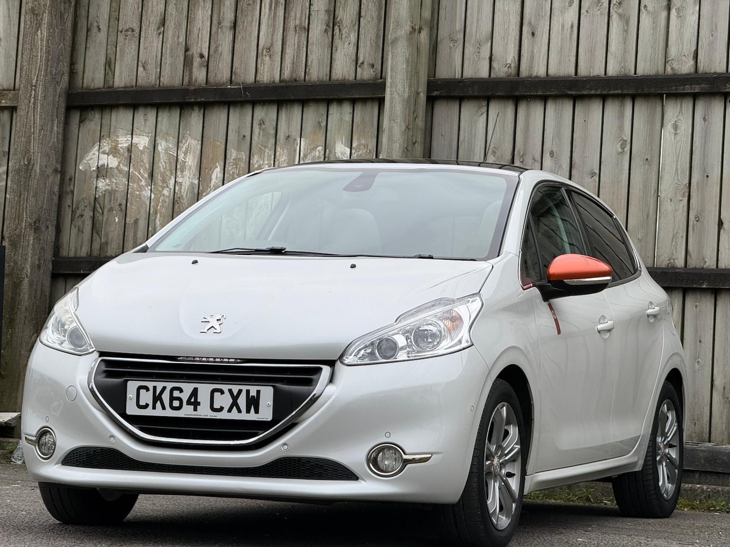Used Peugeot 208 2014 for sale - 77745896: Photo 10