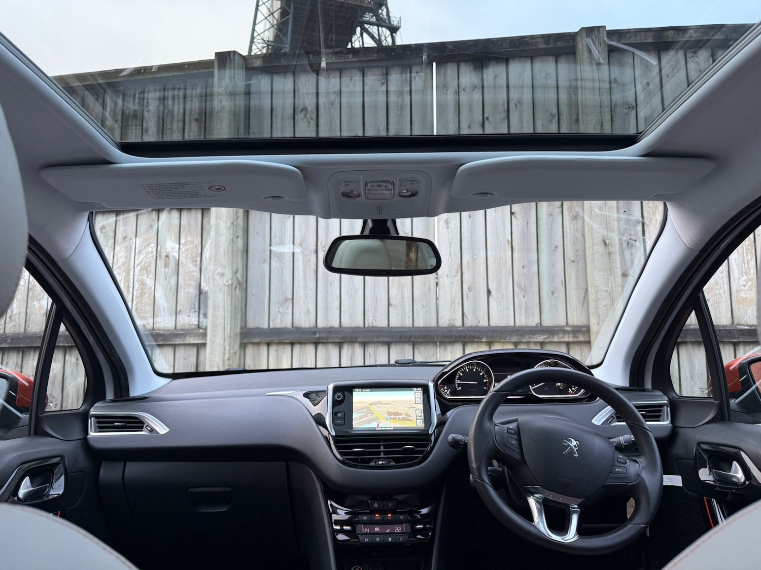 Used Peugeot 208 2014 for sale - 77745896: Photo 22