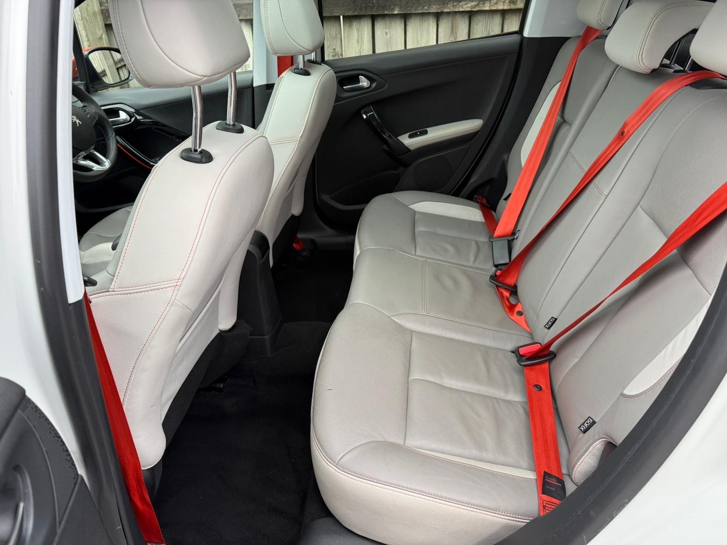 Used Peugeot 208 2014 for sale - 77745896: Photo 25