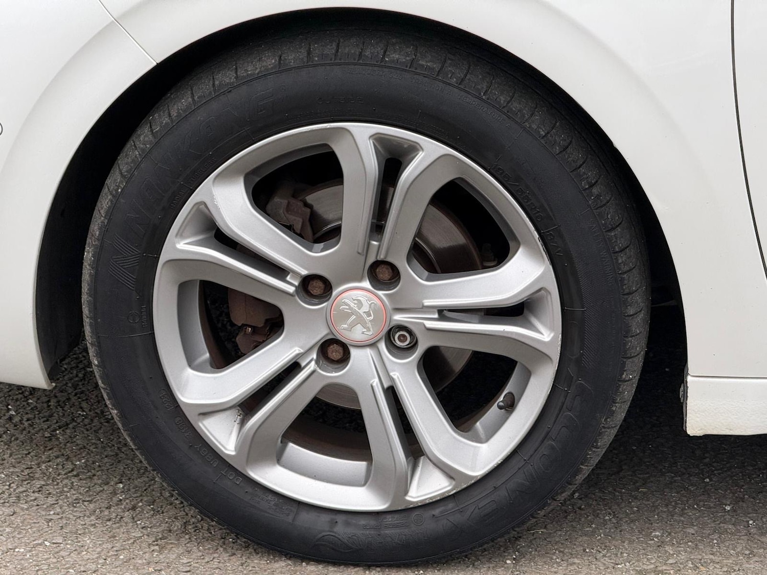 Used Peugeot 208 2014 for sale - 77745896: Photo 32