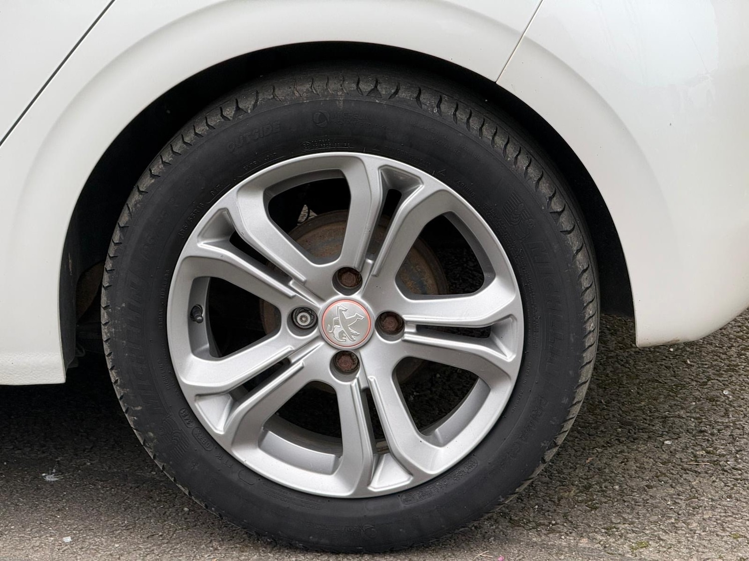 Used Peugeot 208 2014 for sale - 77745896: Photo 35