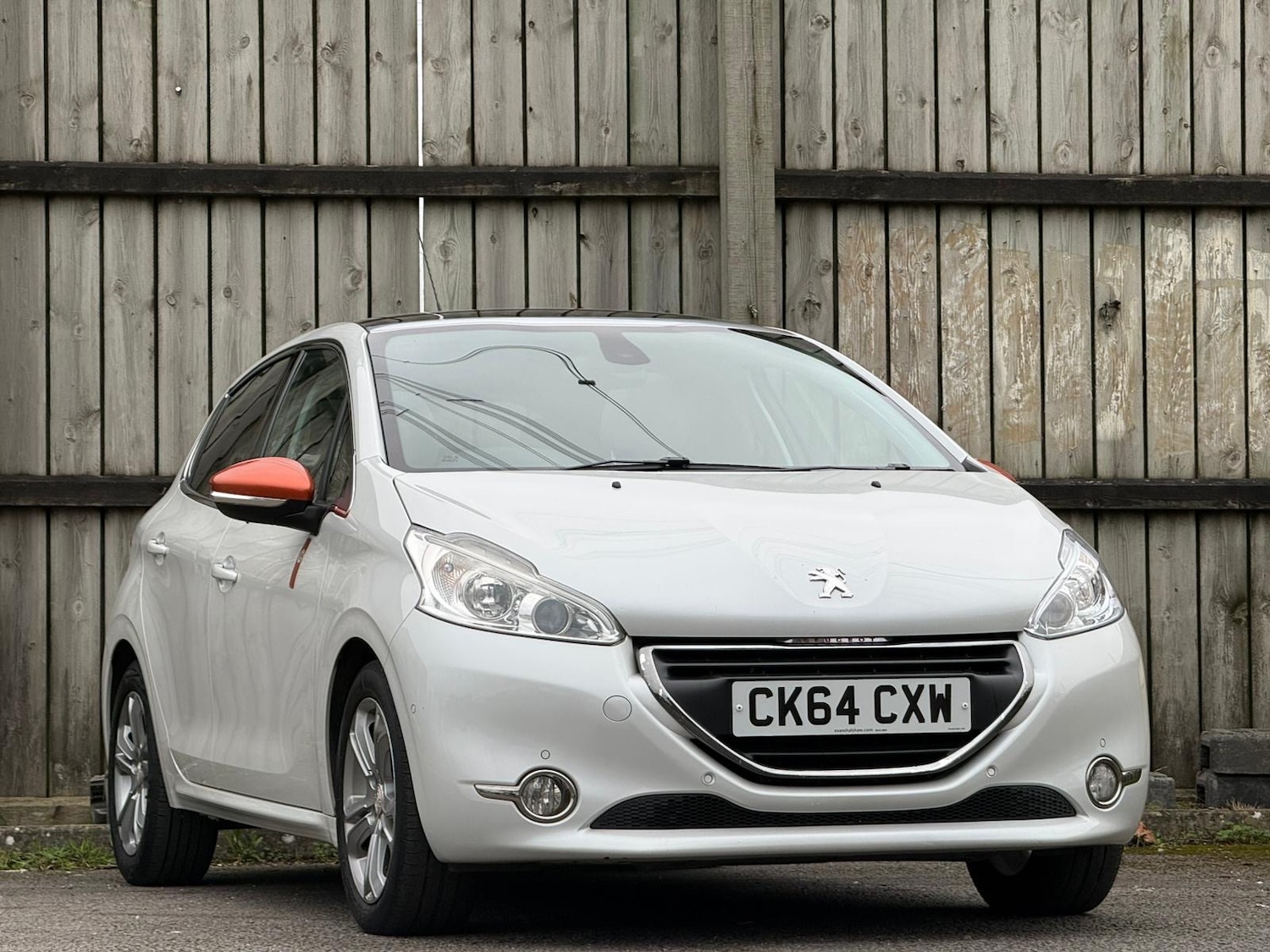 Used Peugeot 208 2014 for sale - 77745896: Photo 8