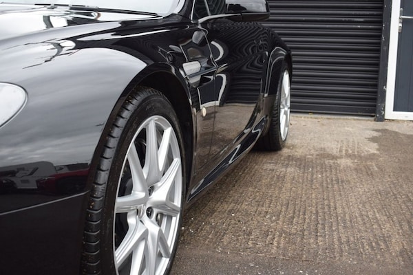 Used Aston Martin Vantage 2013 for sale - 76327954: Photo 18