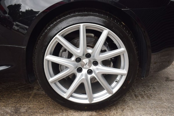 Used Aston Martin Vantage 2013 for sale - 76327954: Photo 21
