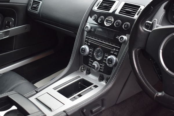 Used Aston Martin Vantage 2013 for sale - 76327954: Photo 25