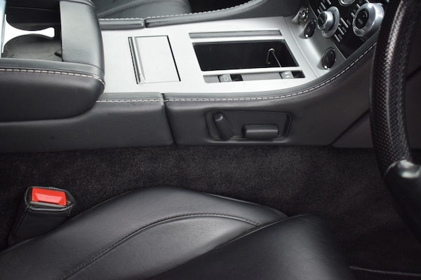 Used Aston Martin Vantage 2013 for sale - 76327954: Photo 26