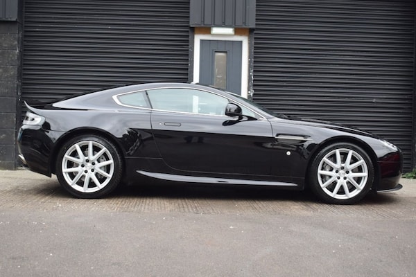 Used Aston Martin Vantage 2013 for sale - 76327954: Photo 3