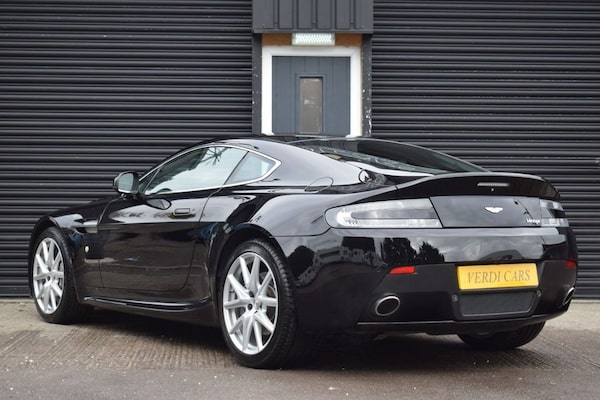 Used Aston Martin Vantage 2013 for sale - 76327954: Photo 9