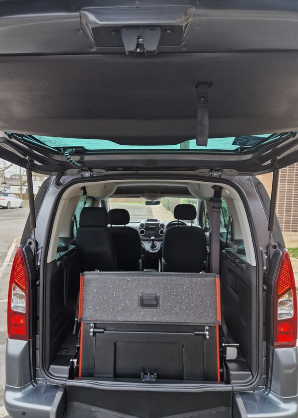 Used Peugeot Partner Tepee 2018 for sale - 75714280: Photo 22