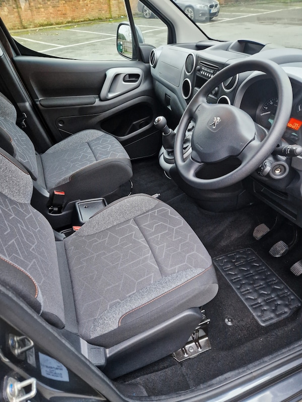 Used Peugeot Partner Tepee 2018 for sale - 75714280: Photo 7