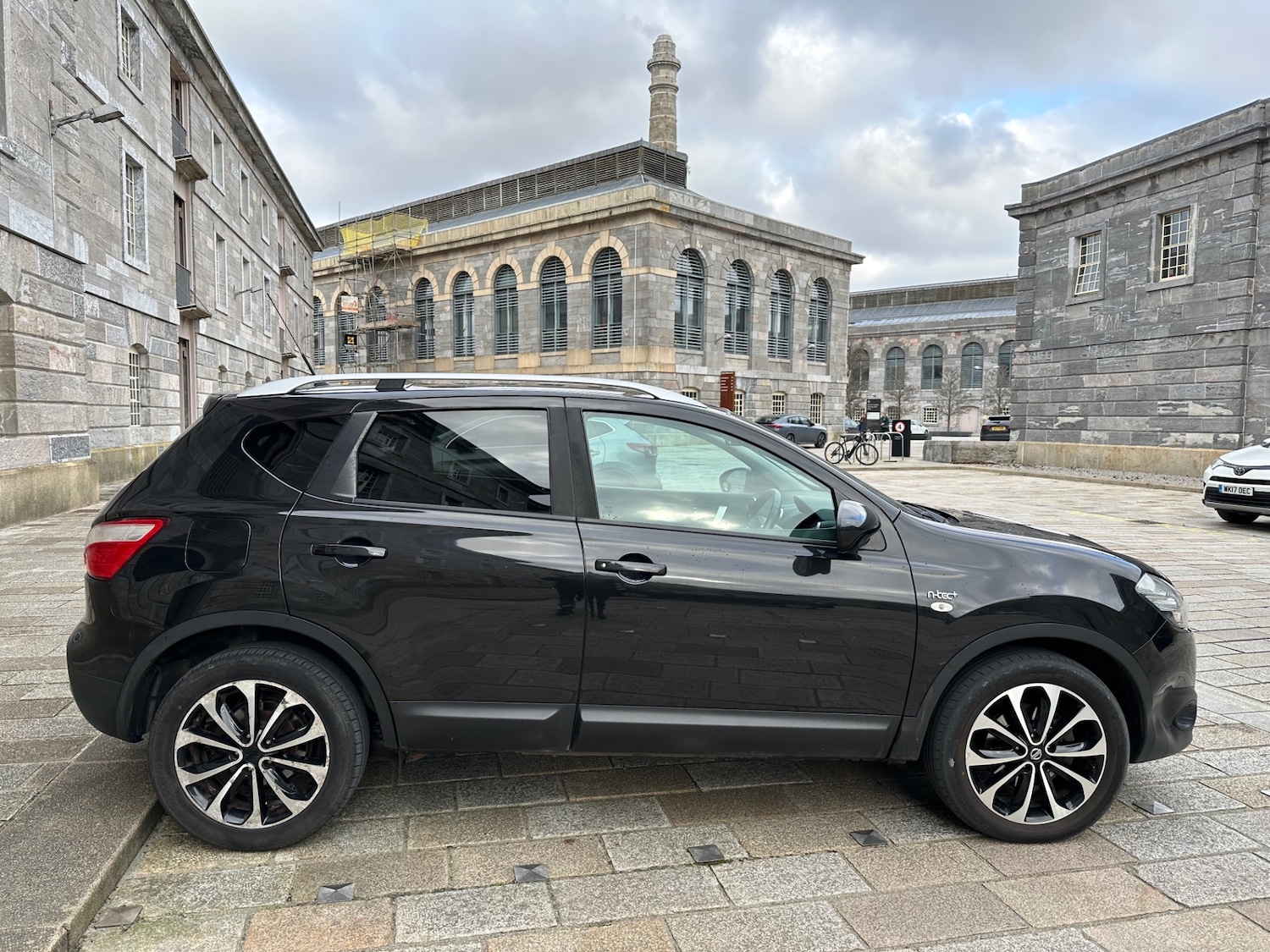 Used Nissan Qashqai 2012 for sale - 77065909: Photo 2