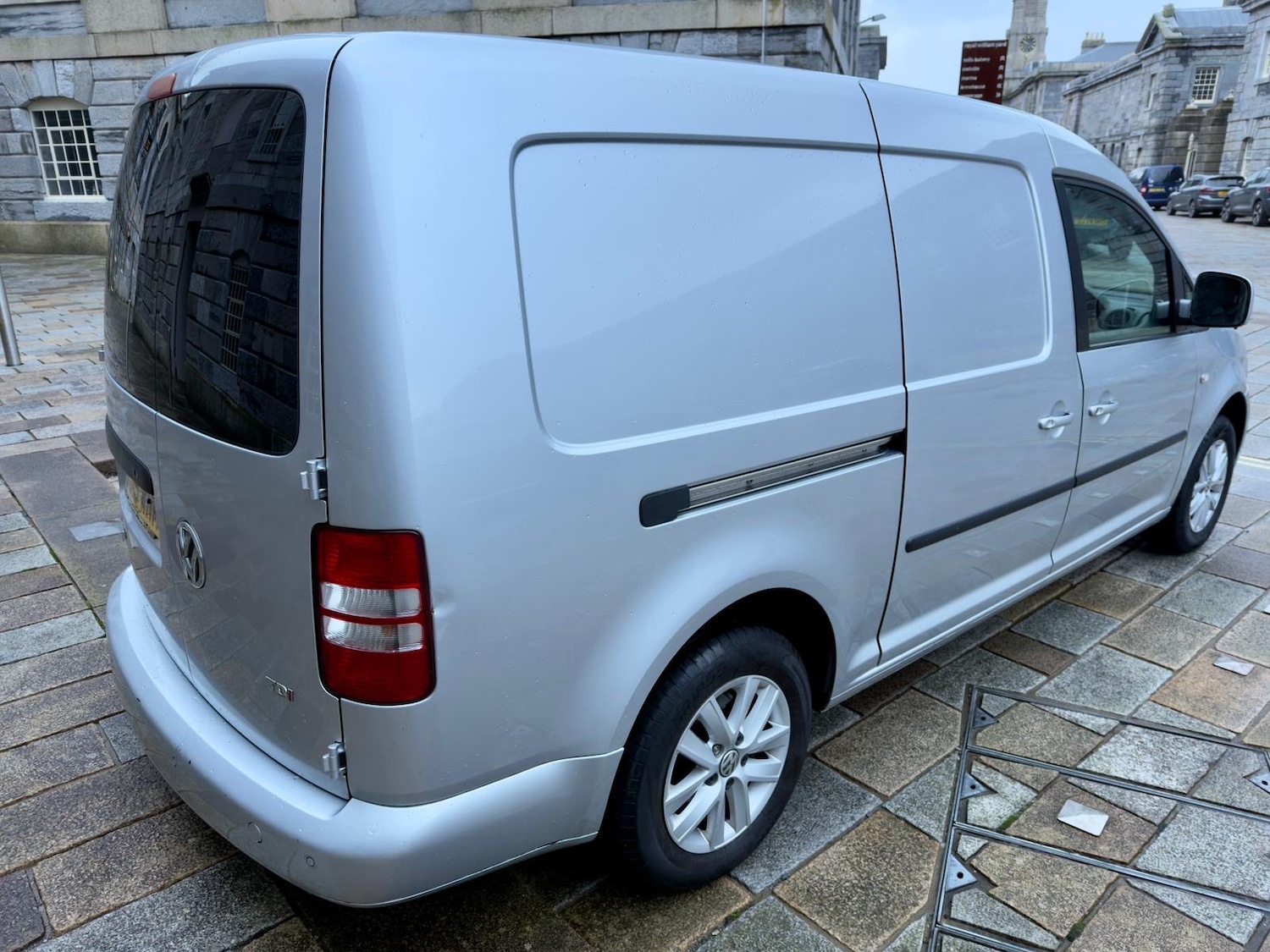 Used Volkswagen Caddy Maxi 2015 for sale - 77297956: Photo 3