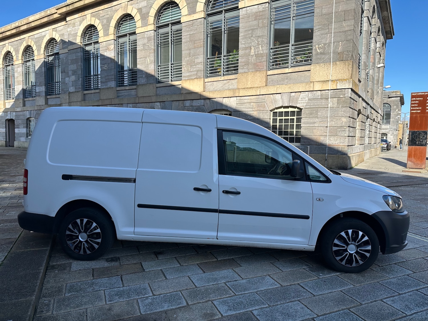 Used Volkswagen Caddy Maxi 2013 for sale - 77822047: Photo 3