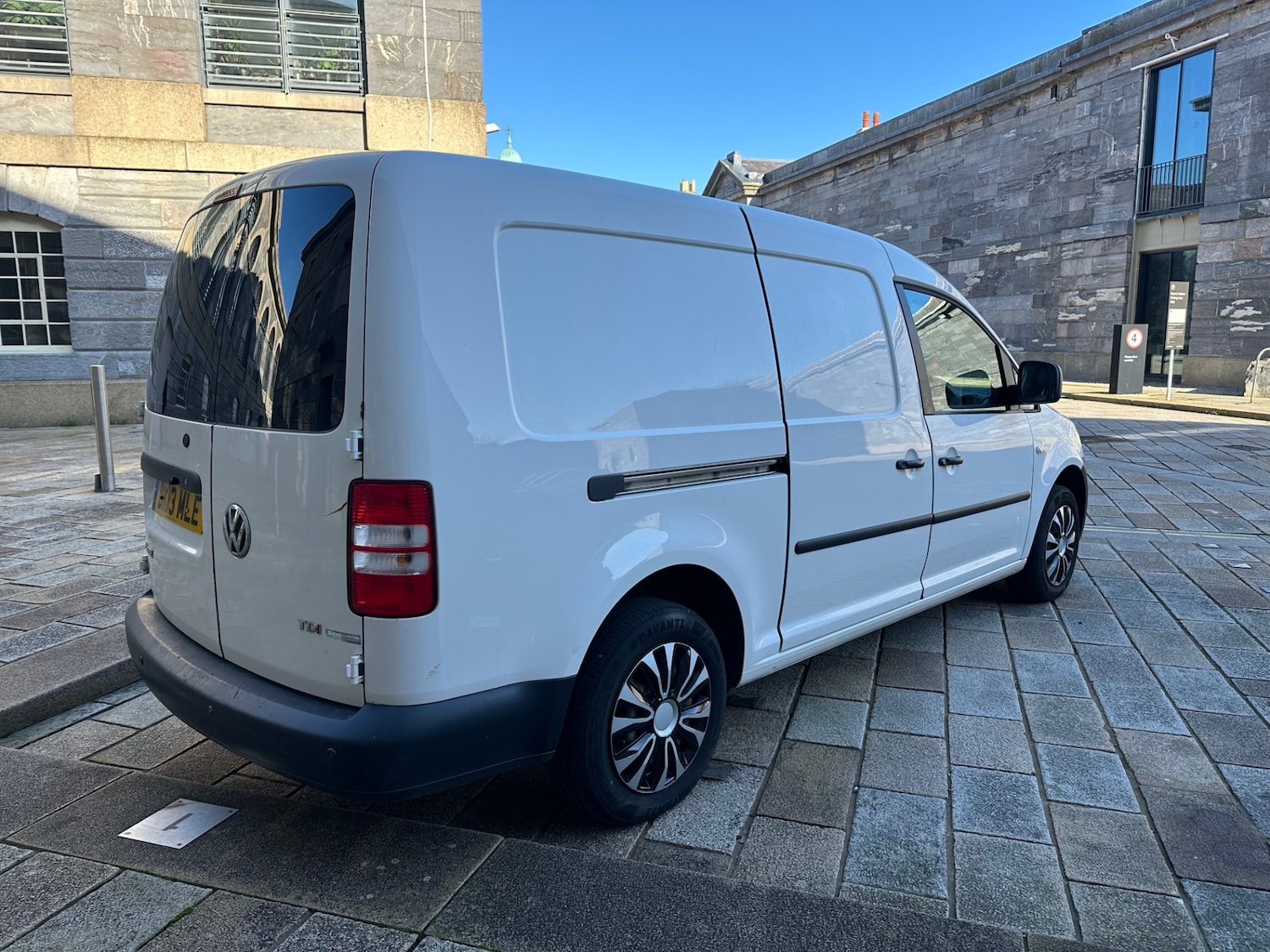 Used Volkswagen Caddy Maxi 2013 for sale - 77822047: Photo 4