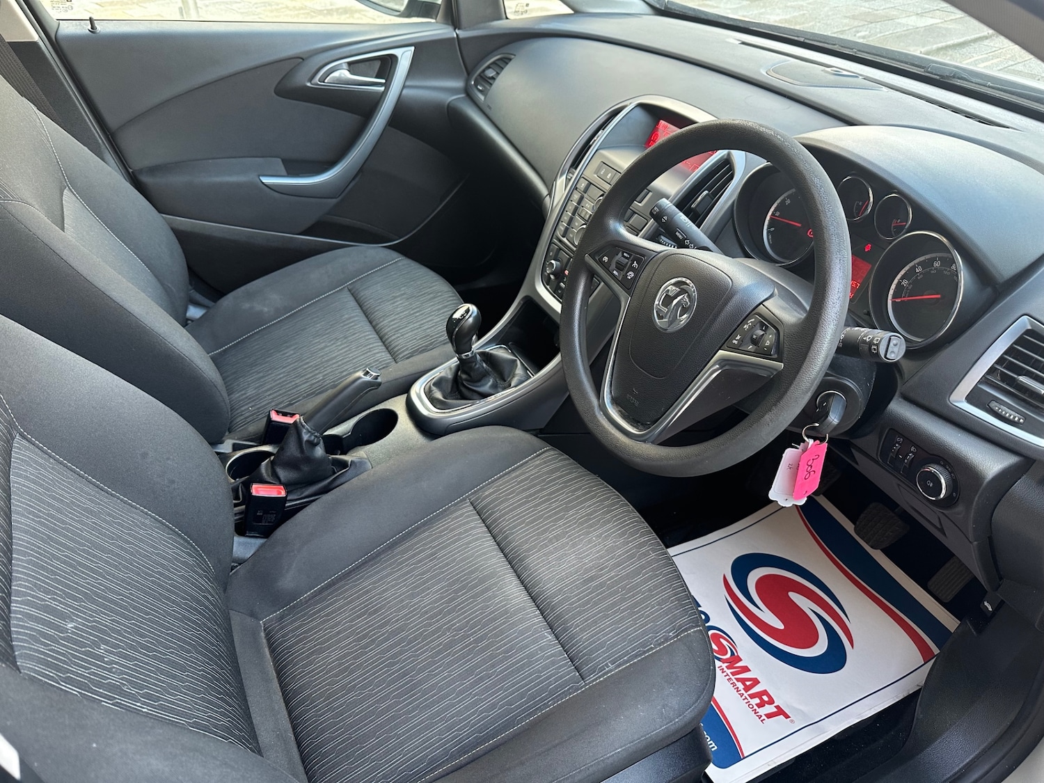 Used Vauxhall Astra 2013 for sale - 77822178: Photo 9