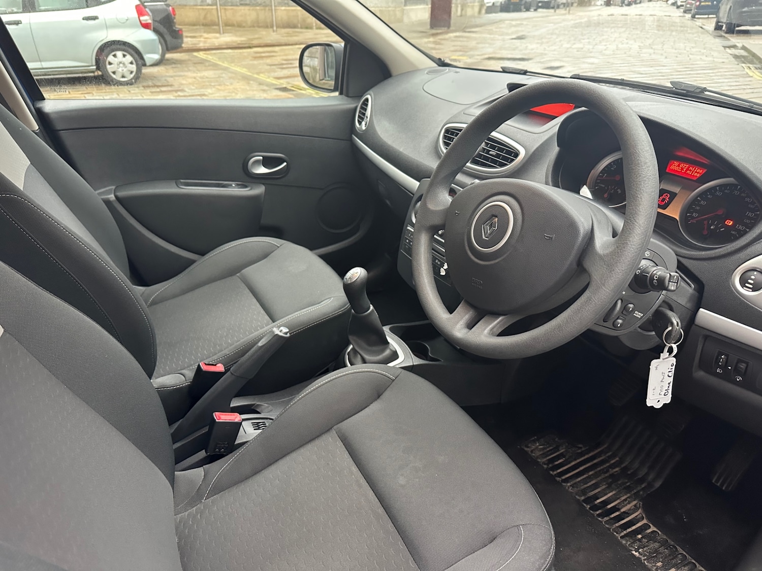 Used Renault Clio 2010 for sale - 77033694: Photo 9
