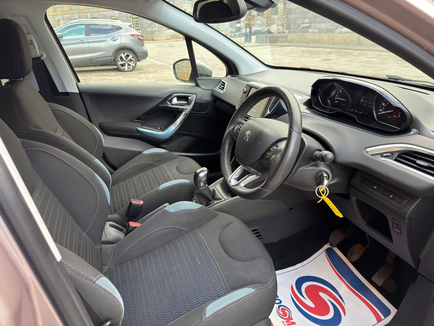 Used Peugeot 208 2012 for sale - 77864477: Photo 8