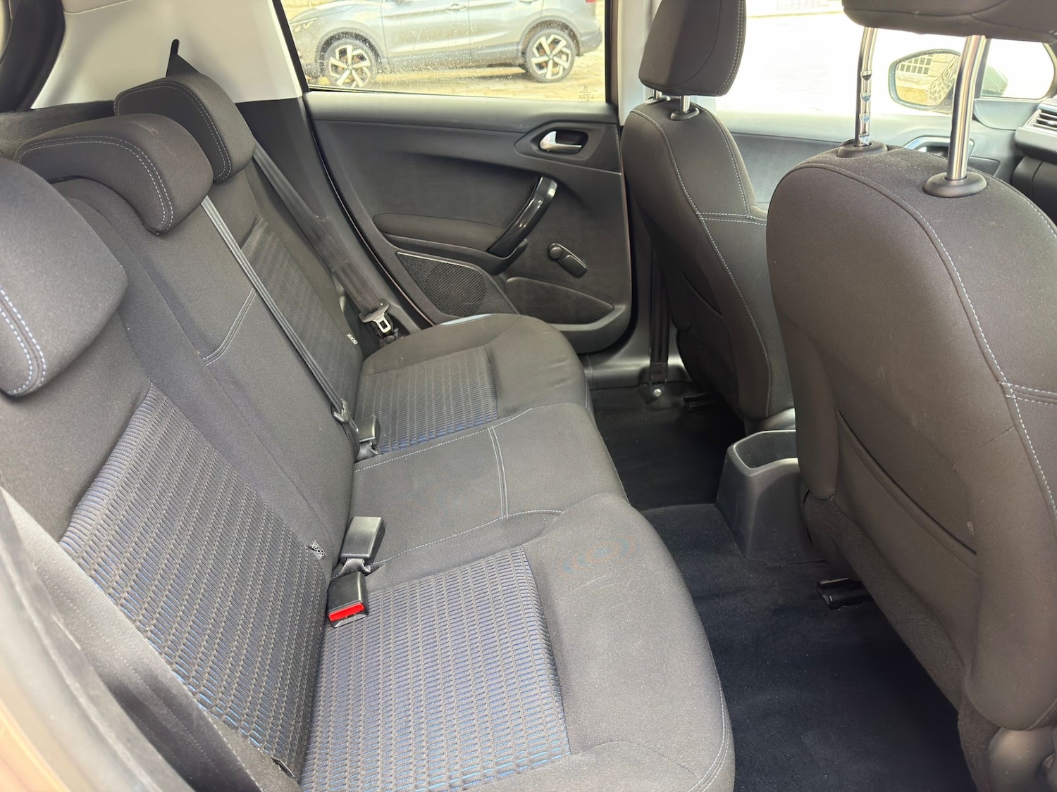 Used Peugeot 208 2012 for sale - 77864477: Photo 9