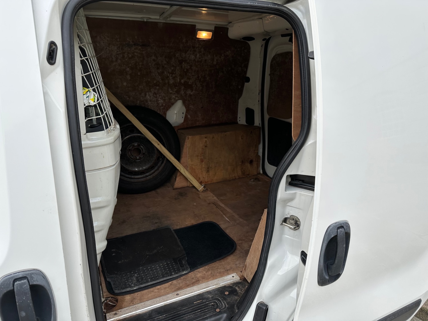 Used Peugeot Bipper 2011 for sale - 77065850: Photo 10