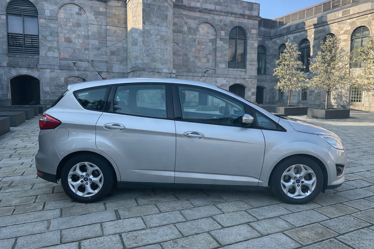Used Ford C-Max 2012 for sale - 77961296: Photo 2