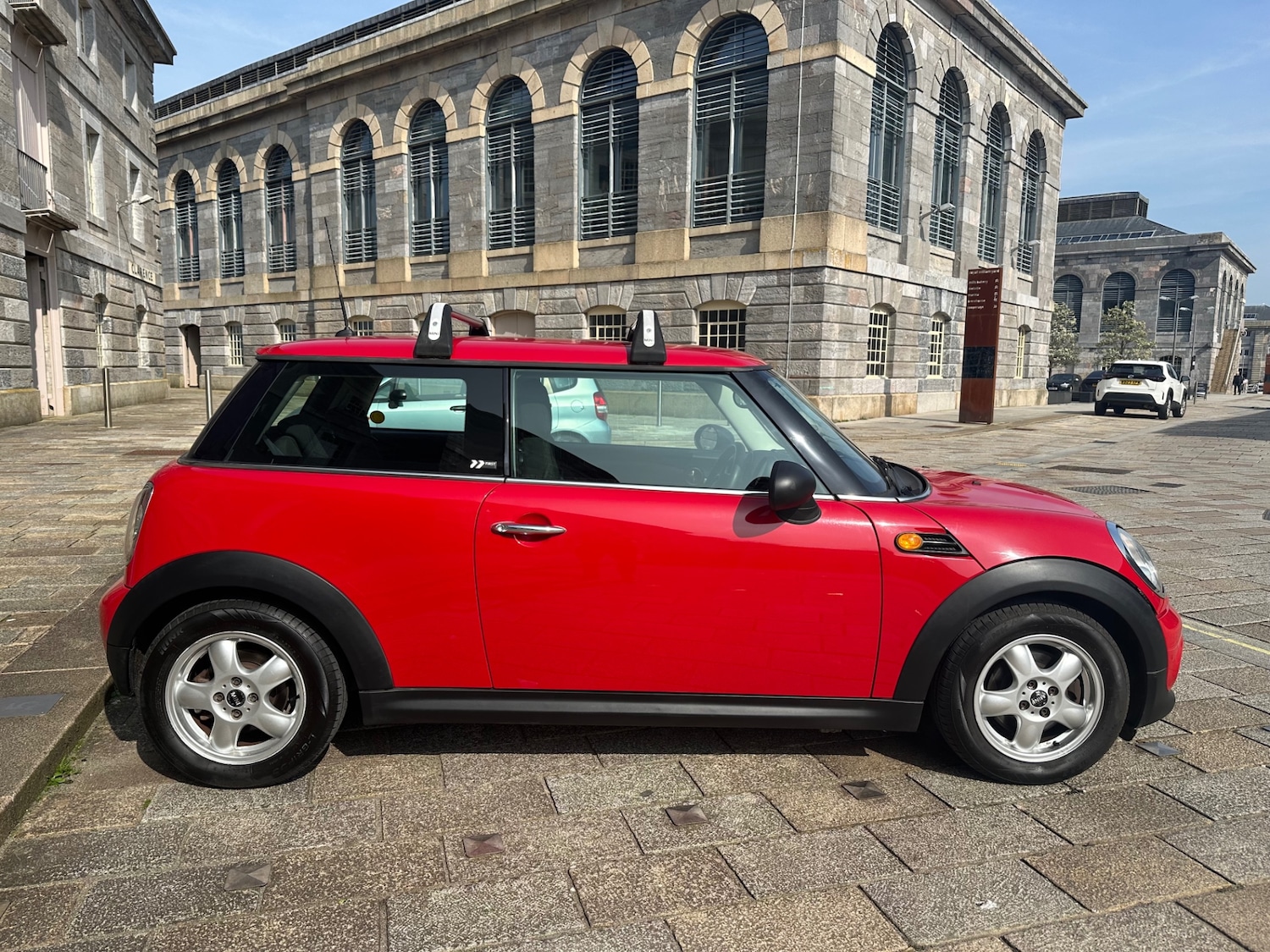 Used MINI Hatch 2011 for sale - 78023861: Photo 2