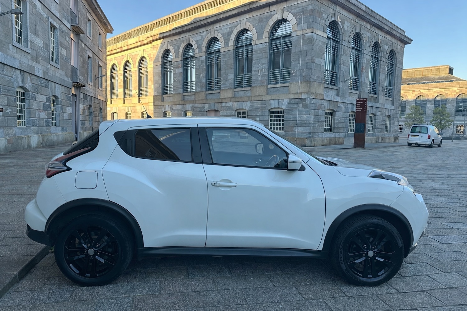 Used Nissan Juke 2015 for sale - 78085033: Photo 2