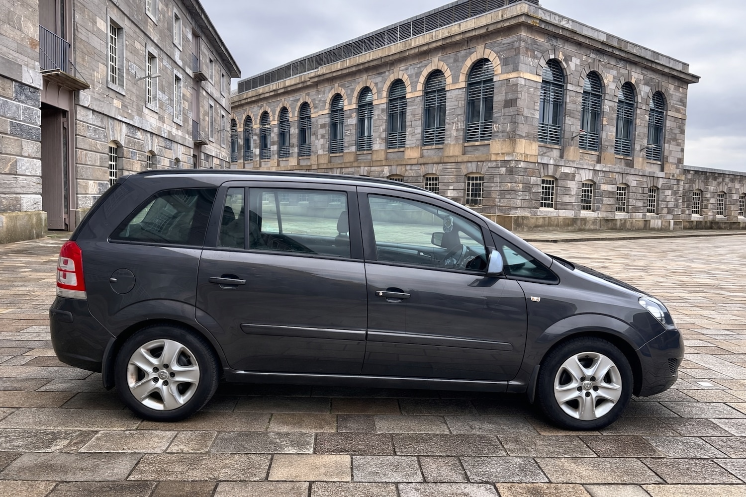 Used Vauxhall Zafira 2013 for sale - 77938514: Photo 2