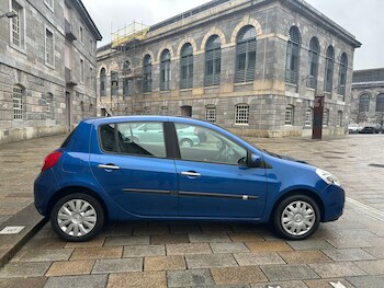 Used Renault Clio 2010 for sale - 77065836: Photo