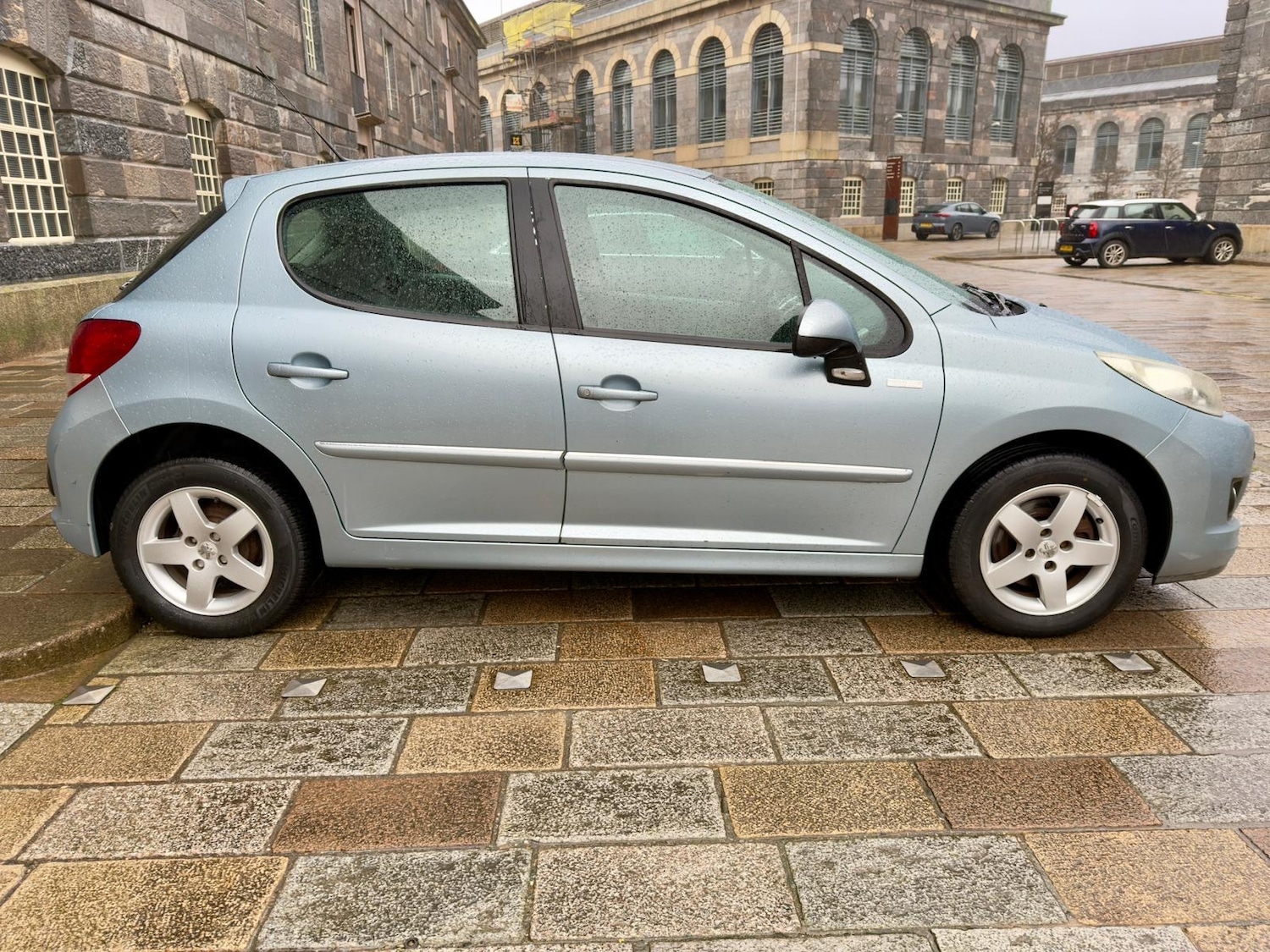 Used Peugeot 207 2010 for sale - 77307160: Photo 2