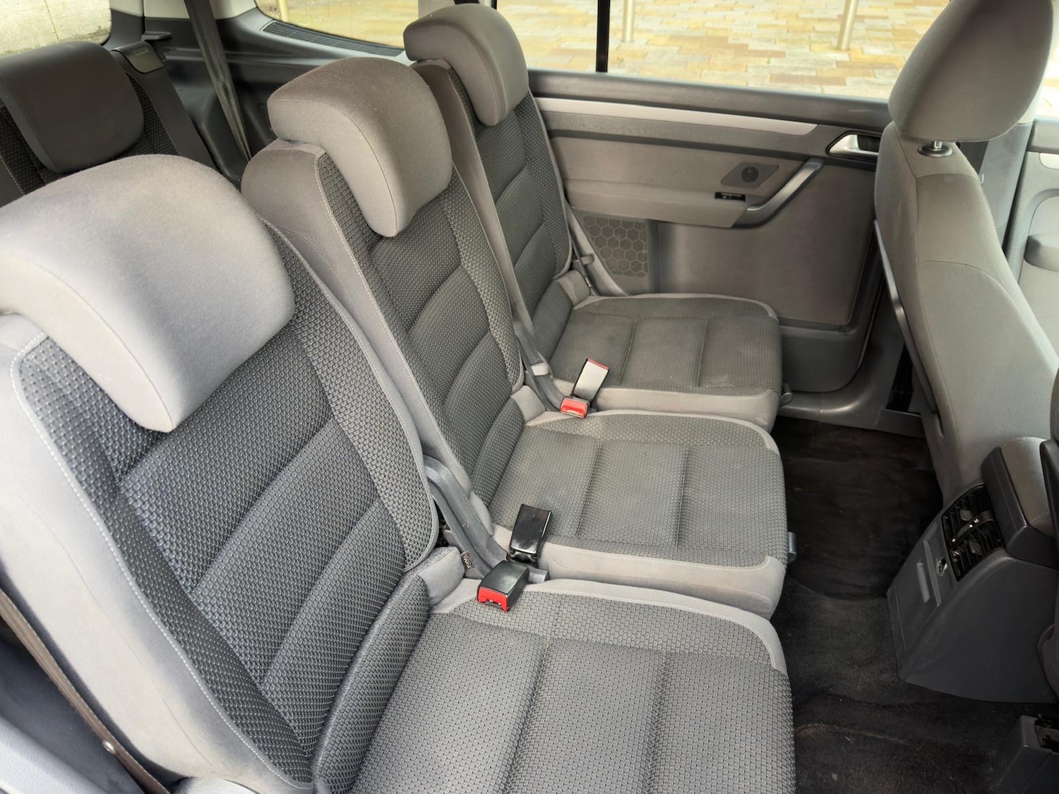 Used Volkswagen Touran 2012 for sale - 77297977: Photo 12