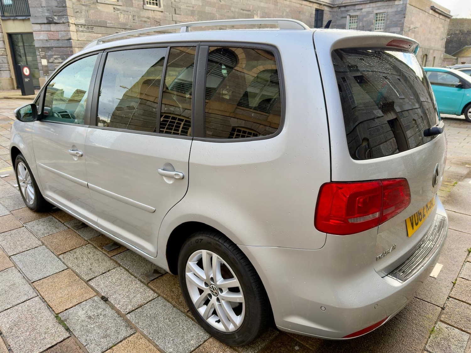 Used Volkswagen Touran 2012 for sale - 77297977: Photo 5