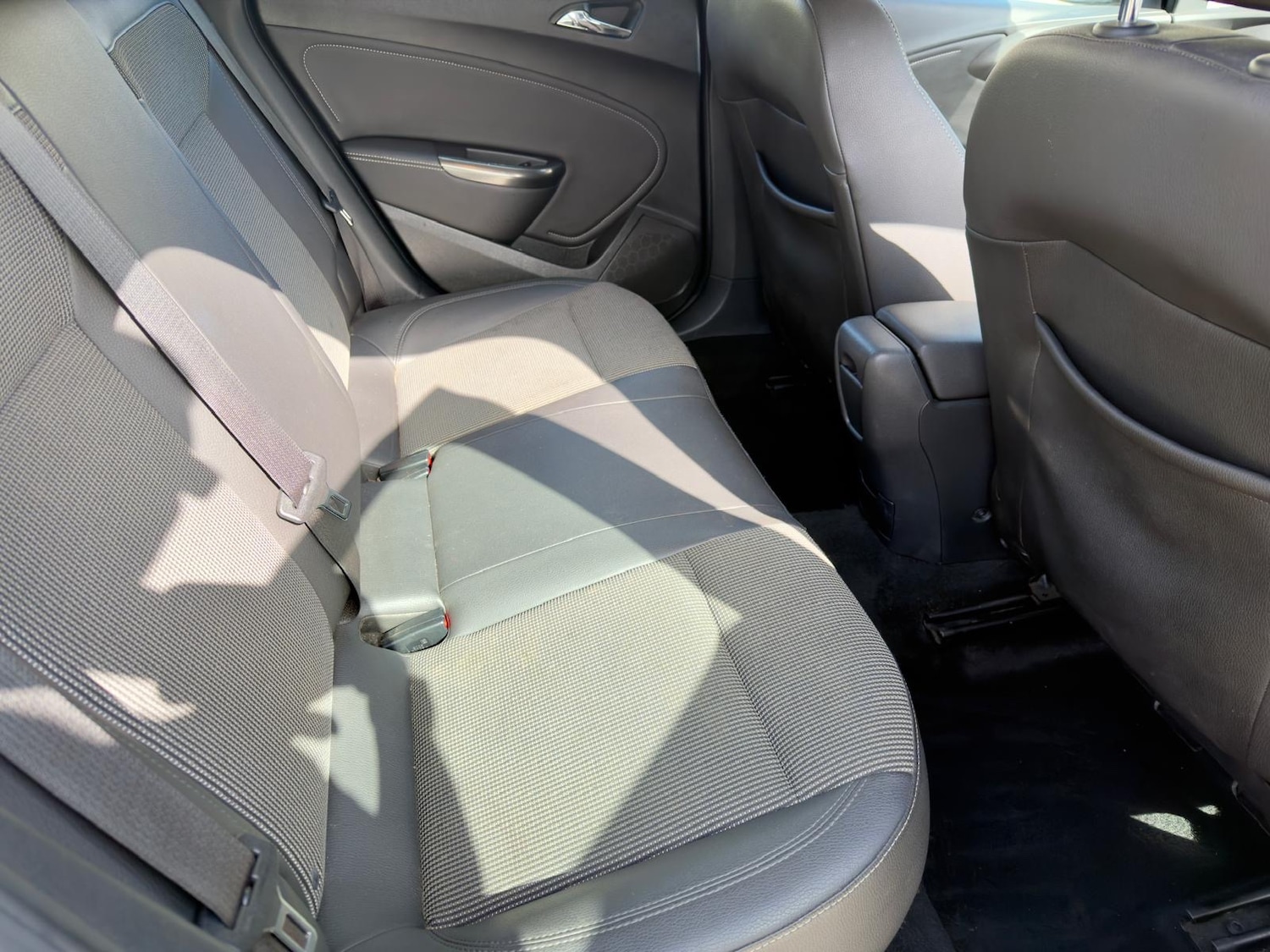 Used Vauxhall Astra 2012 for sale - 78165872: Photo 10