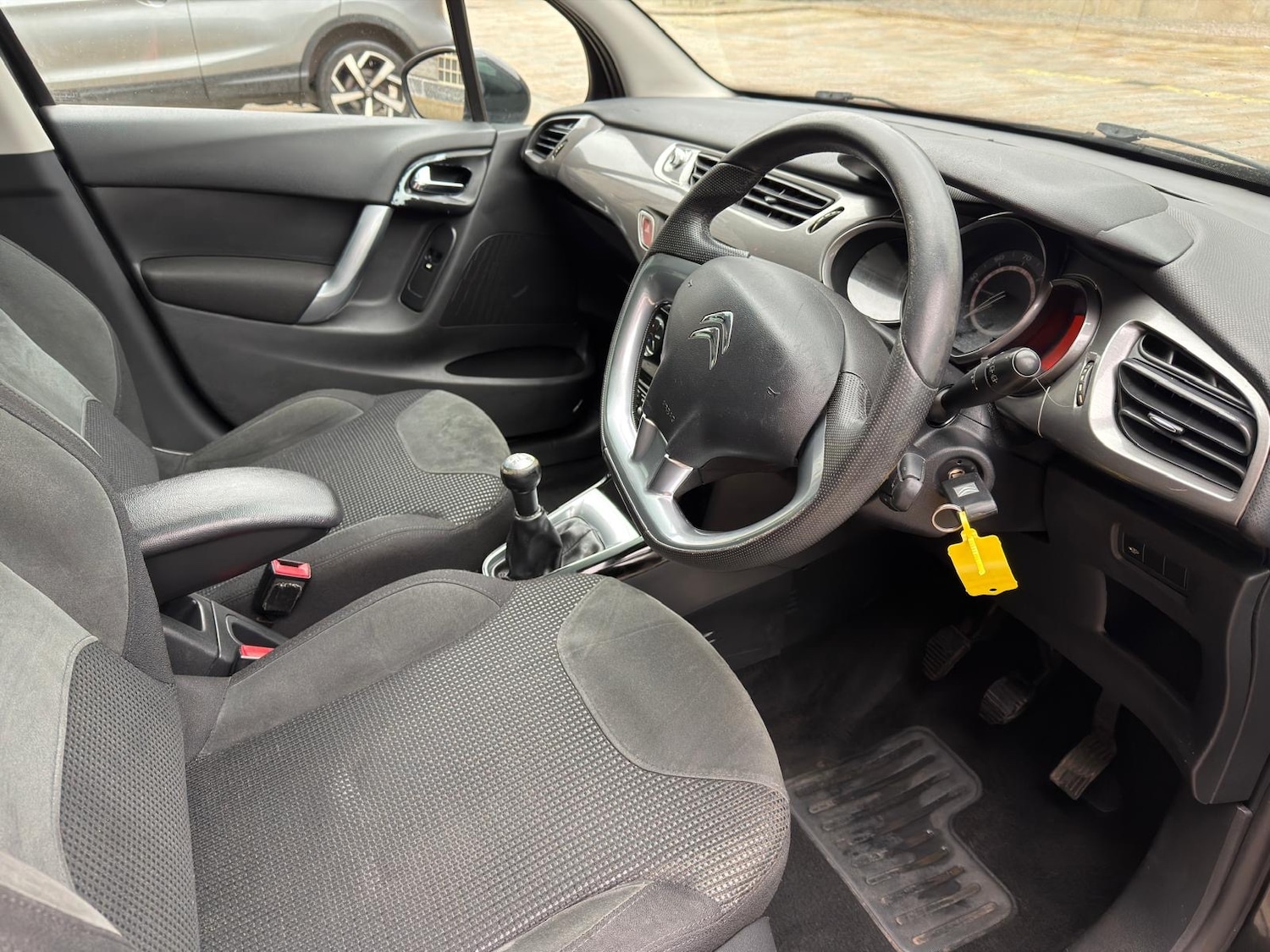 Used Citroen C3 2010 for sale - 77864496: Photo 8
