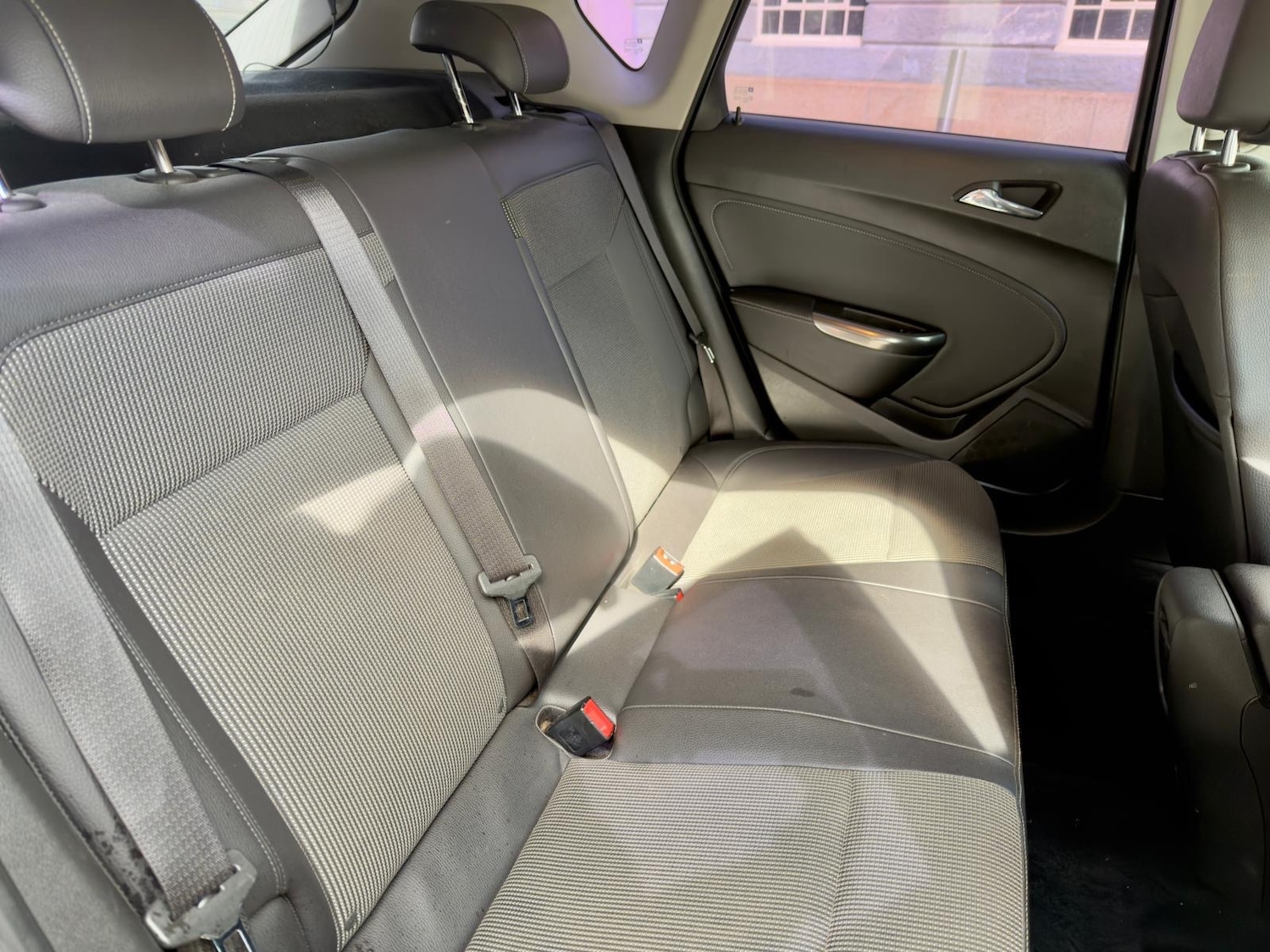 Used Vauxhall Astra 2011 for sale - 78045868: Photo 10