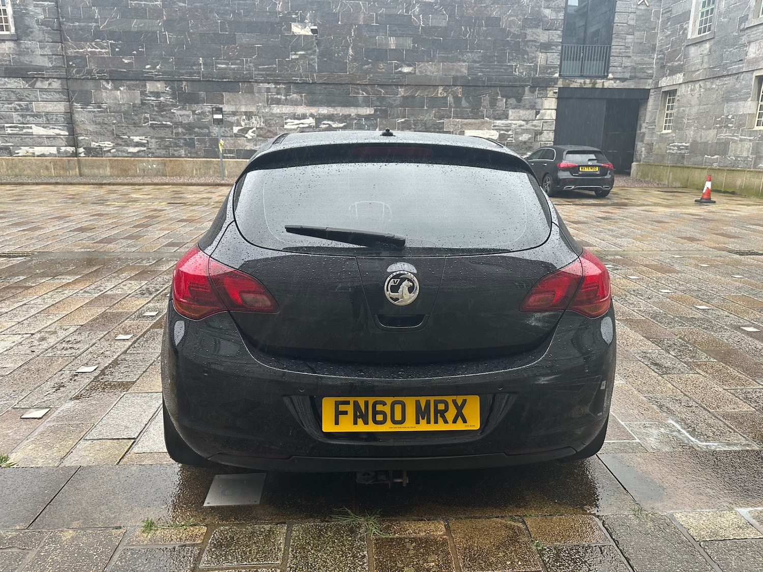 Used Vauxhall Astra 2010 for sale - 77704207: Photo 3