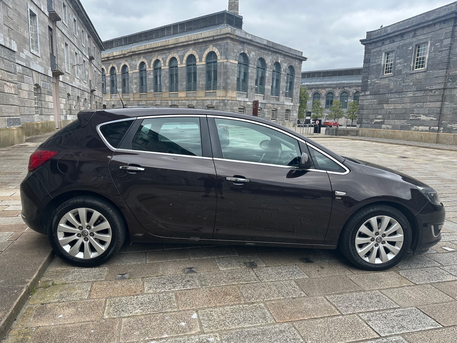 Used Vauxhall Astra 2012 for sale - 78112691: Photo 2