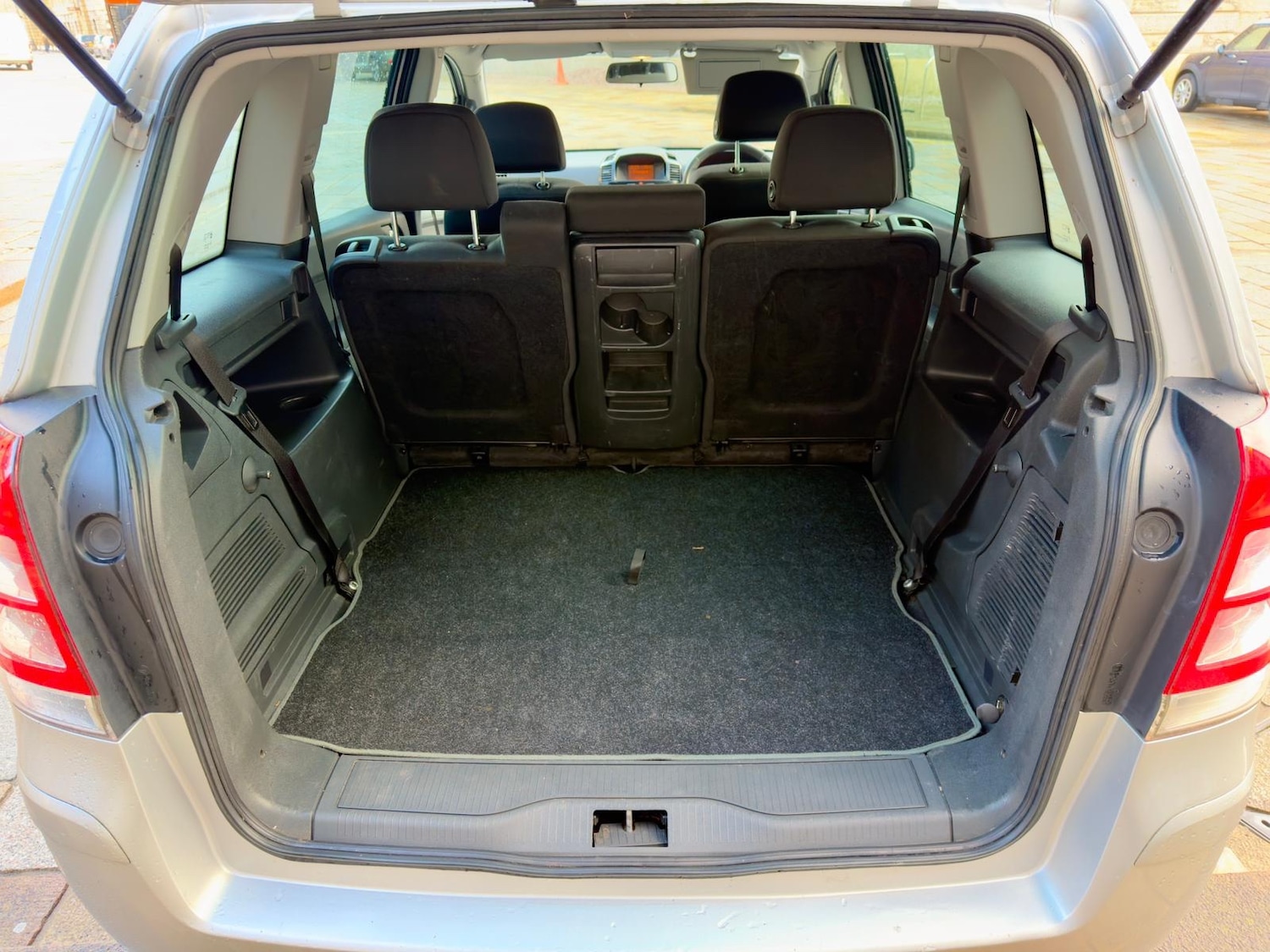 Used Vauxhall Zafira 2011 for sale - 77296570: Photo 11