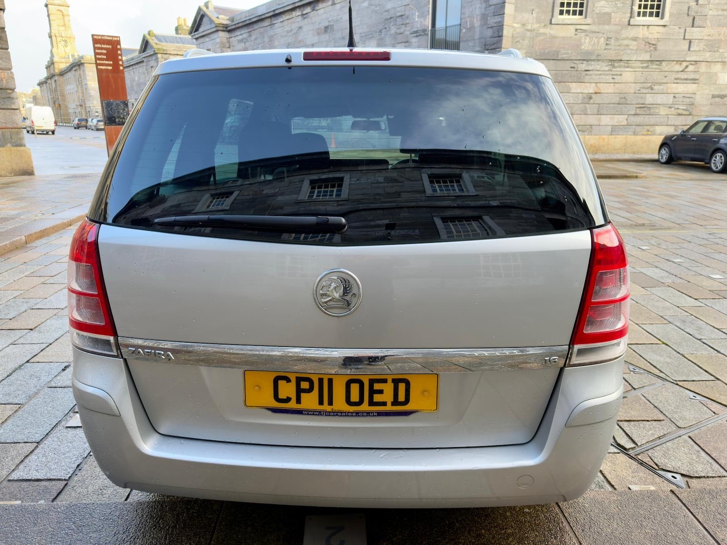 Used Vauxhall Zafira 2011 for sale - 77296570: Photo 4