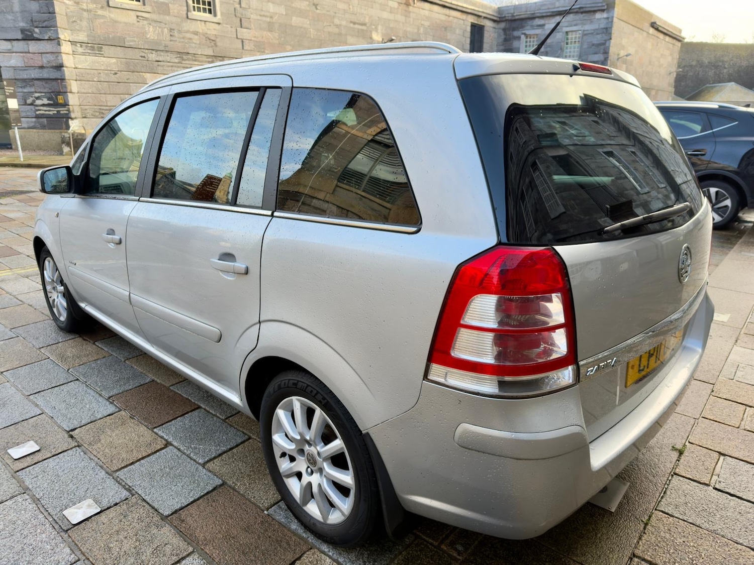 Used Vauxhall Zafira 2011 for sale - 77296570: Photo 5