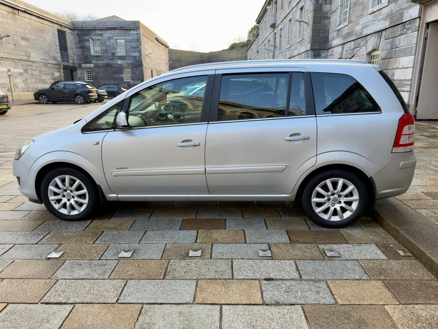 Used Vauxhall Zafira 2011 for sale - 77296570: Photo 6