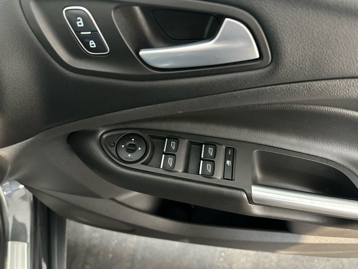 Used Ford Kuga 2018 for sale - 77316045: Photo 25