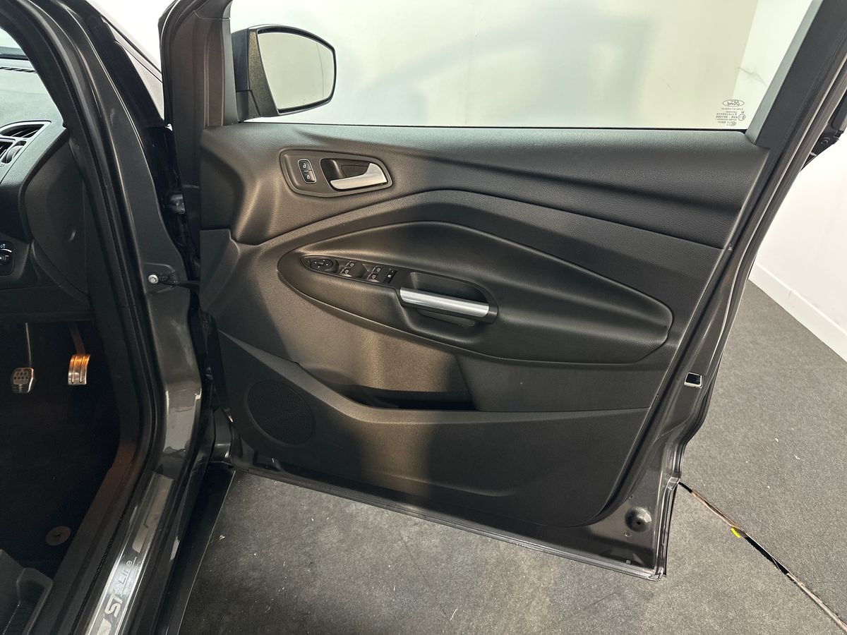 Used Ford Kuga 2018 for sale - 77316045: Photo 35