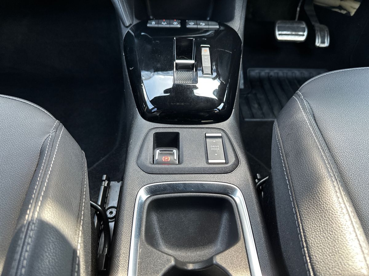 Vehicle 28