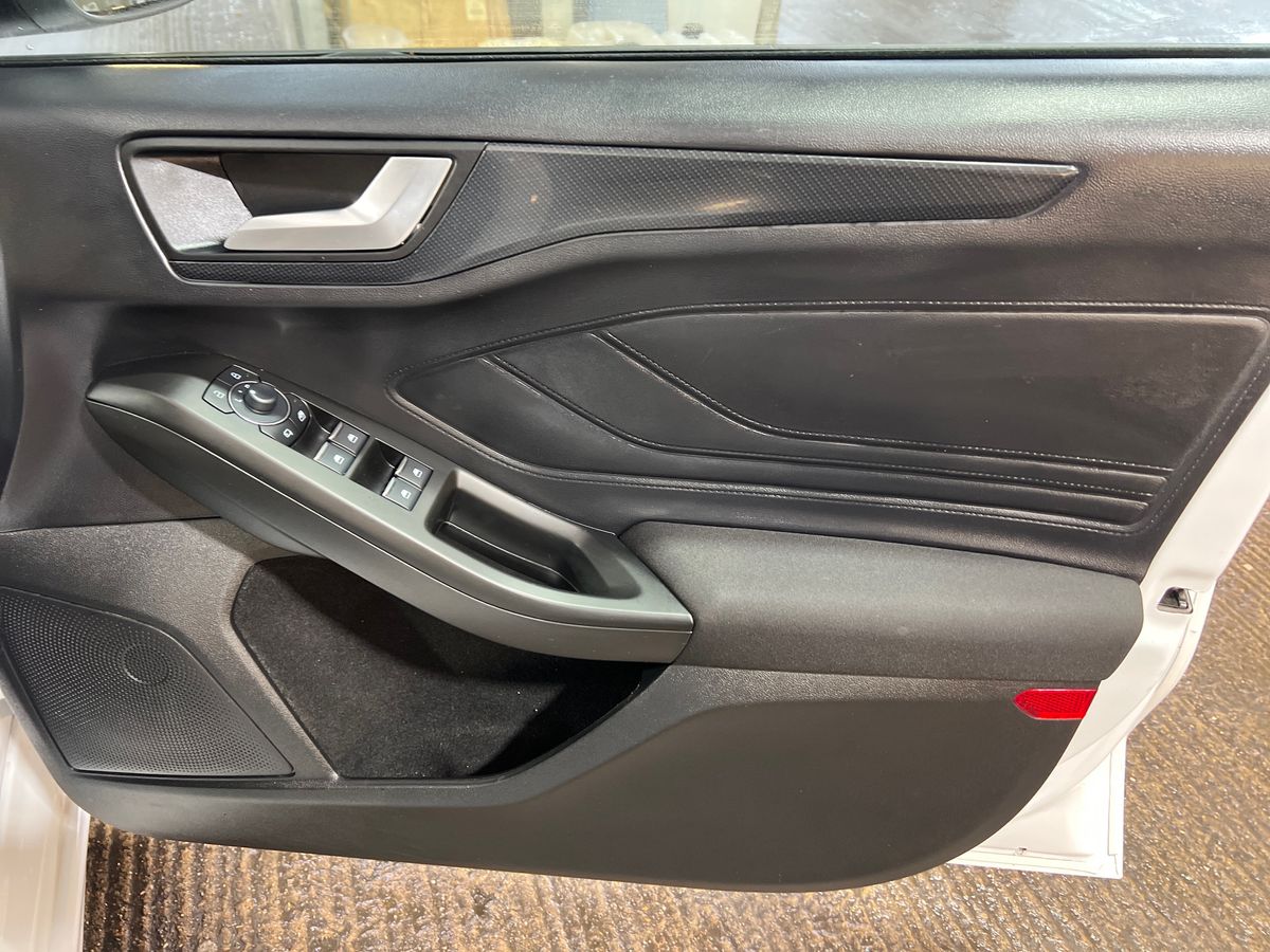 Used Ford Focus 2024 for sale - 76332234: Photo 35