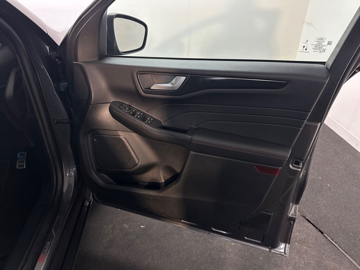 Used Ford Kuga 2023 for sale - 77116117: Photo 35